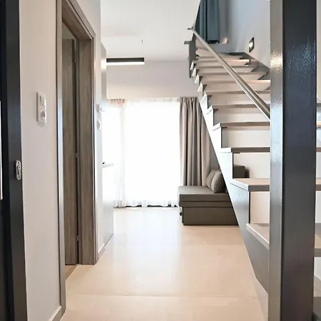Tres V & Aparthotel Stavros (Thessaloniki)